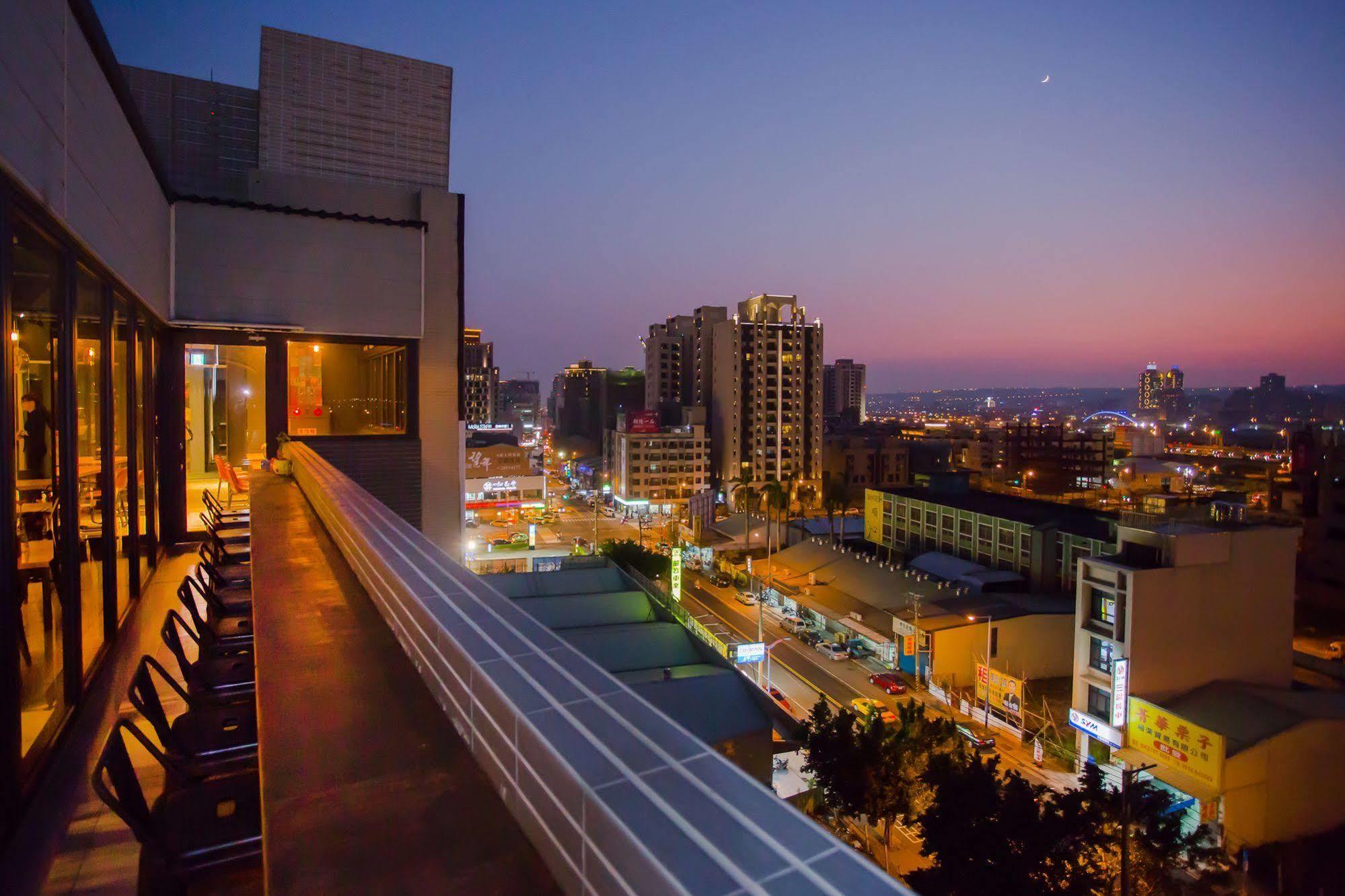 Hotel Cube 타이중 외부 사진
