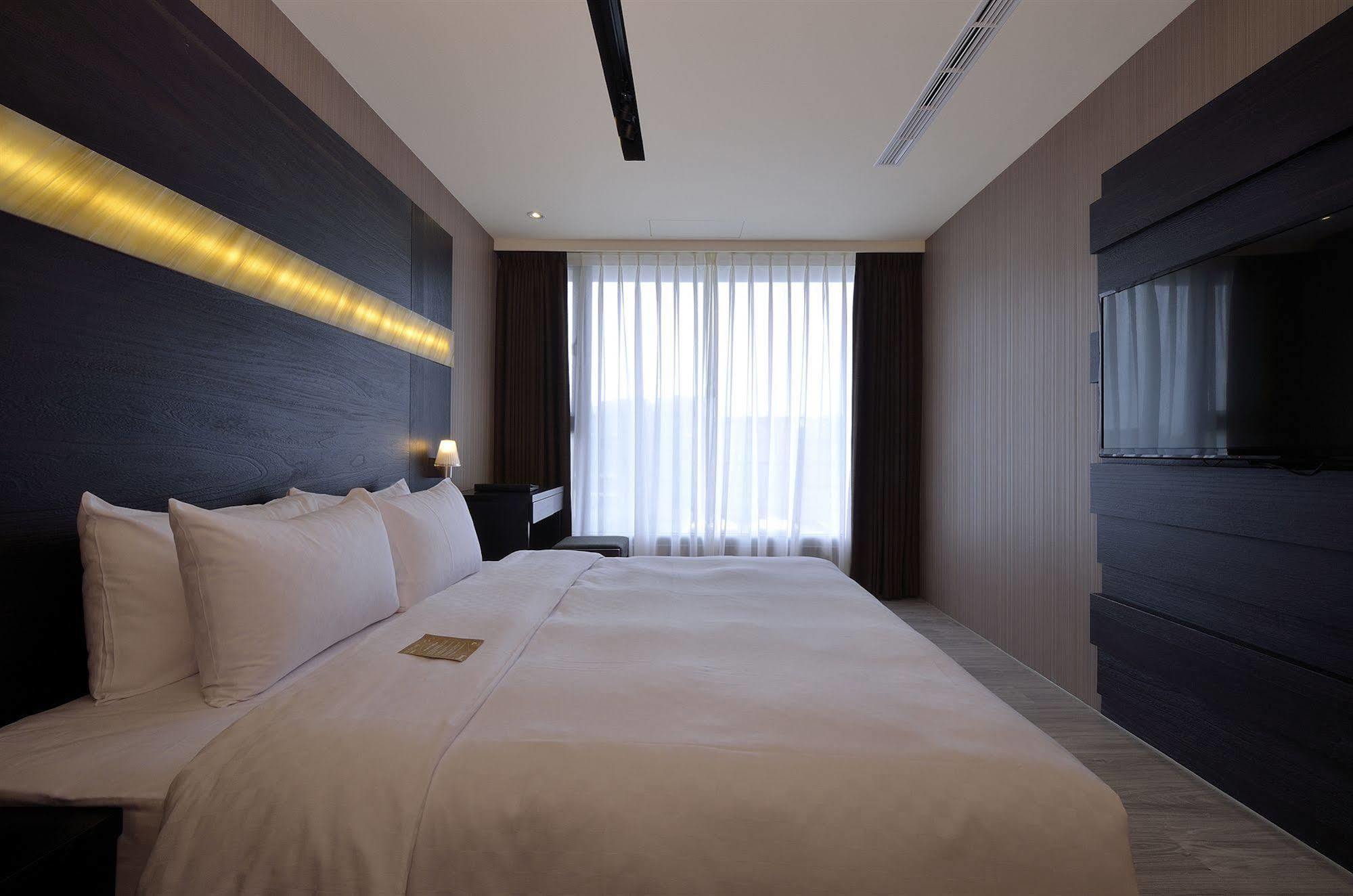 Hotel Cube 타이중 외부 사진